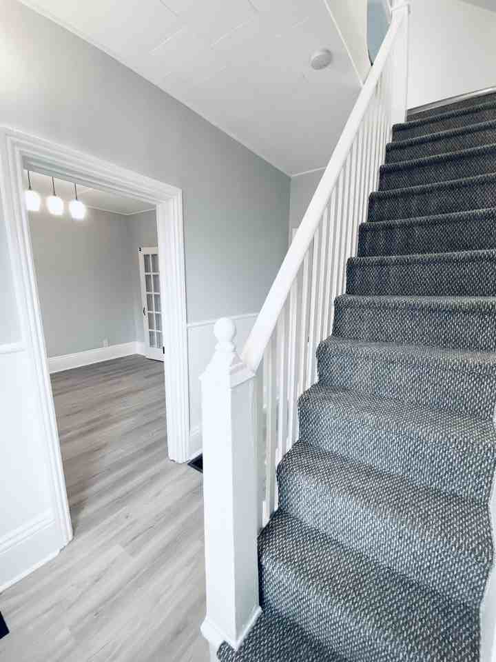 1236 Cannon St E Apartments in Crown Point East, Hamilton, ON L8H 1V1