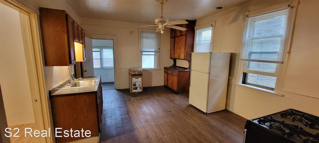 20122014 W Lincoln Ave Apartments 2012 W Lincoln Ave, Milwaukee, WI