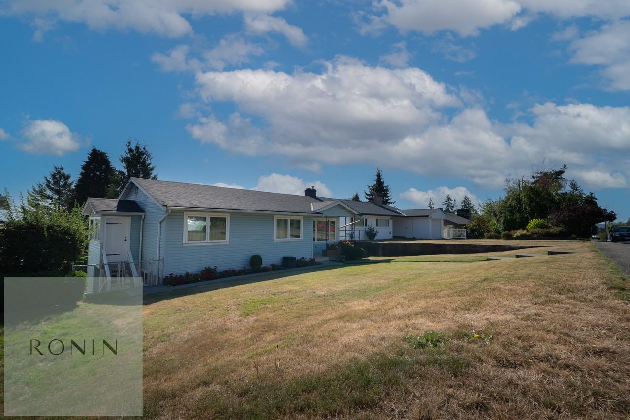 438 Buchanan Avenue Basement, New Westminster, BC V3L 3Z8 1 Bedroom