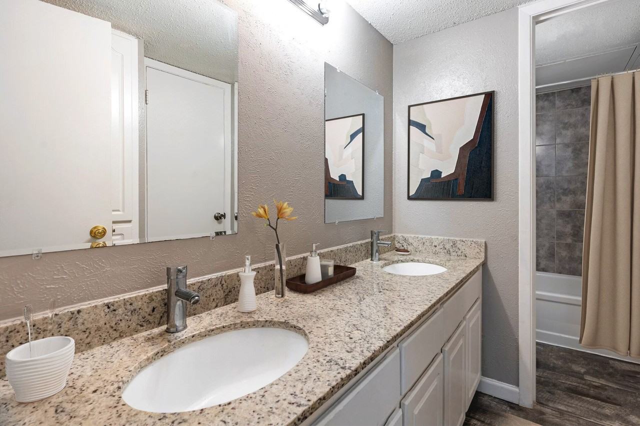 Flats at Brentwood Apartments 2100 E Loop 820, Fort Worth, TX 76112