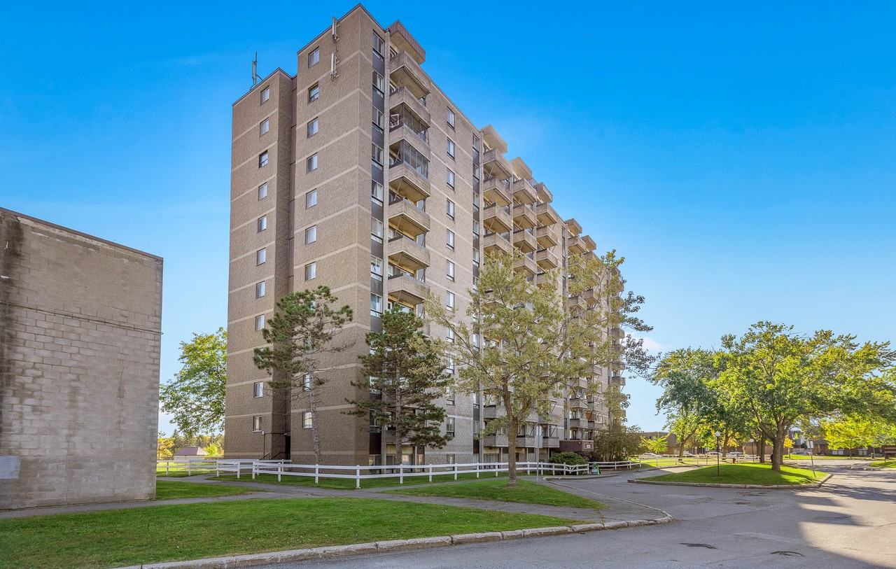 2969 Fairlea Crescent Apartments 2969 Fairlea Cres, Ottawa, ON K1V