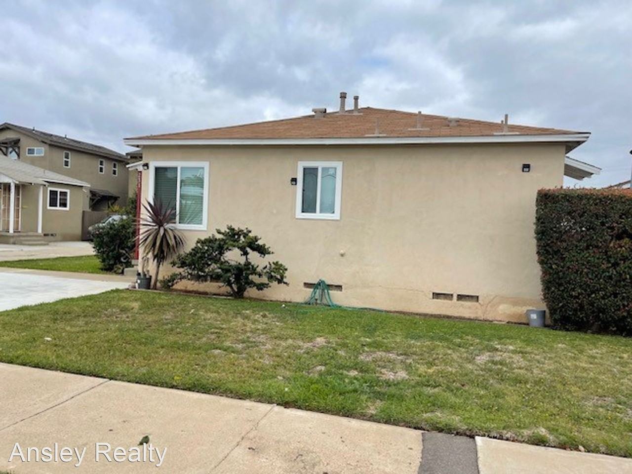 231233 Glover Ave Apartments 231 Glover Ave, Chula Vista, CA 91910