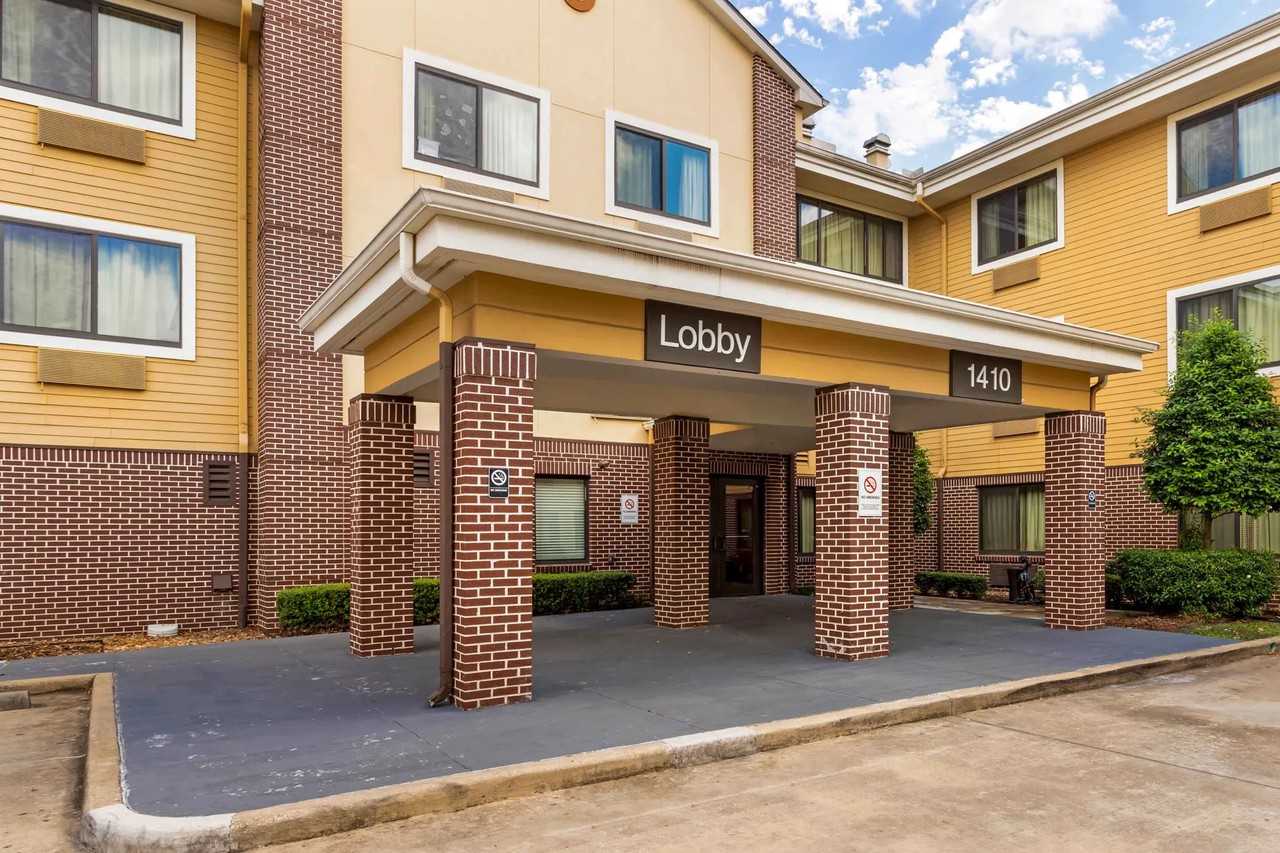 Utilities Included Apartments for Rent in Nassau Bay, TX 25 Rentals