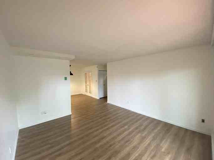 500 Kenaston Blvd 1, Winnipeg, MB R3N 1Z1 2 Bedroom Condo for 1,680