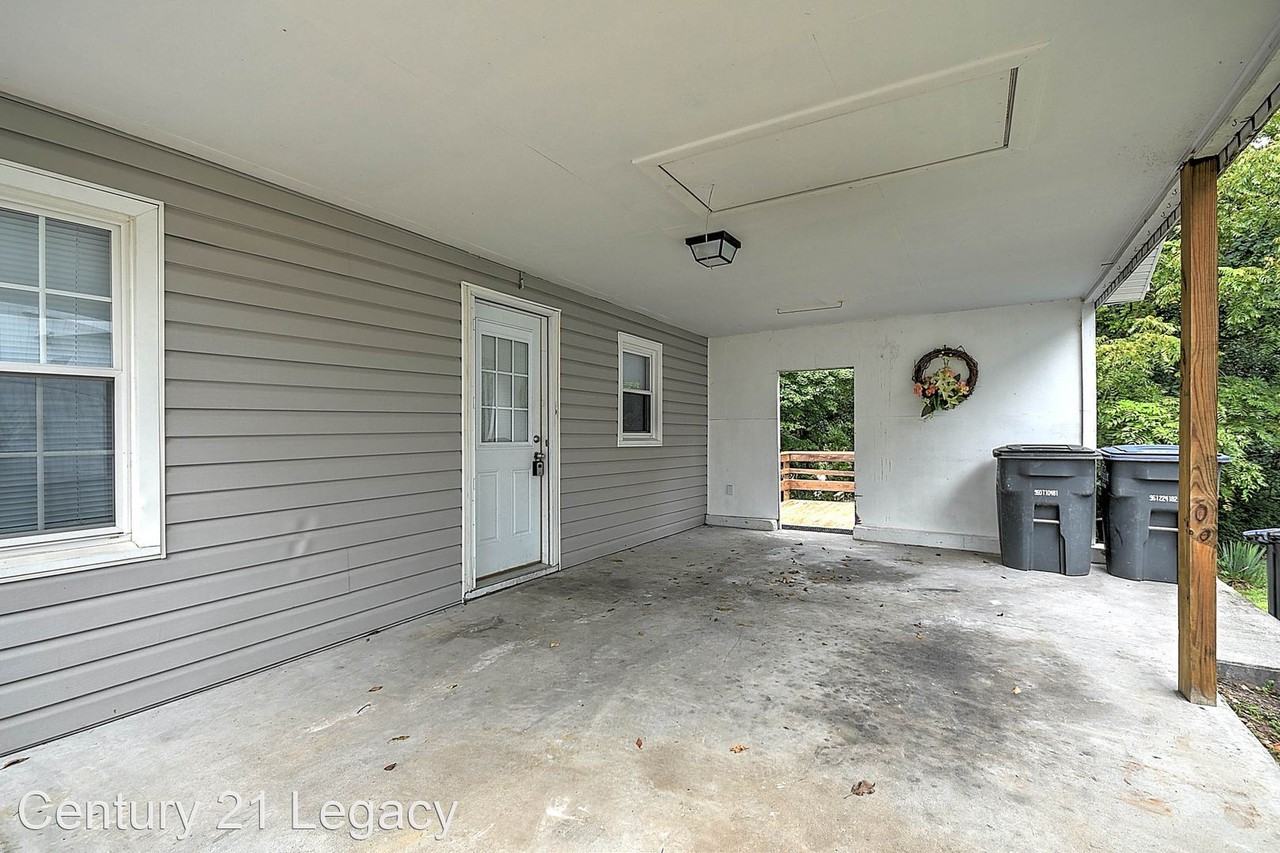 2916 Ashley St, Kingsport, TN 37664 3 Bedroom House for 1,550/month