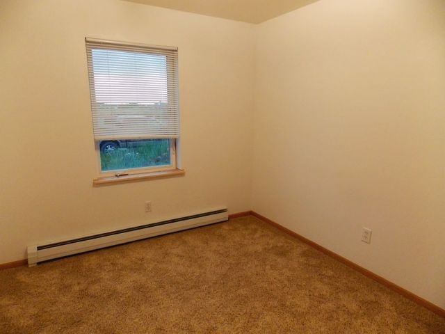 522 Airport Rd, Red Lodge, MT 59068 2 Bedroom Apartment for 795/month