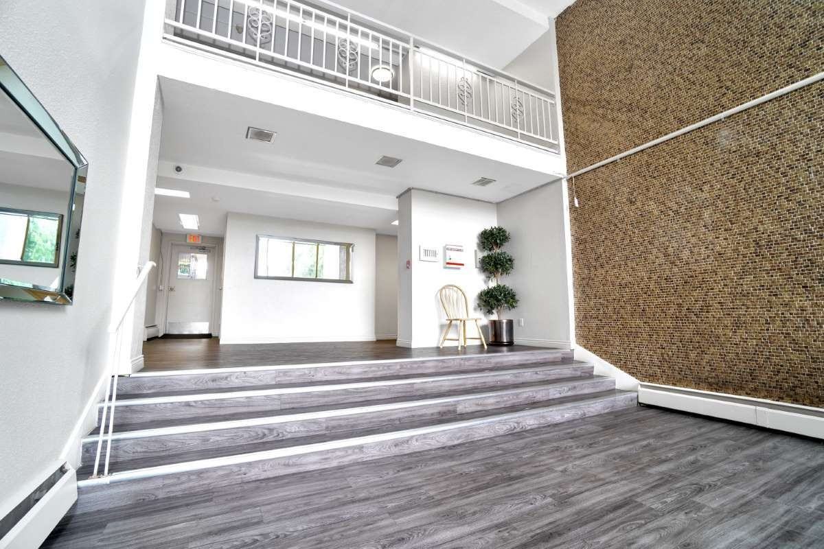 Grosvenor Square Apartments 10463 150 St, Surrey, BC V3R 4B3 Zumper