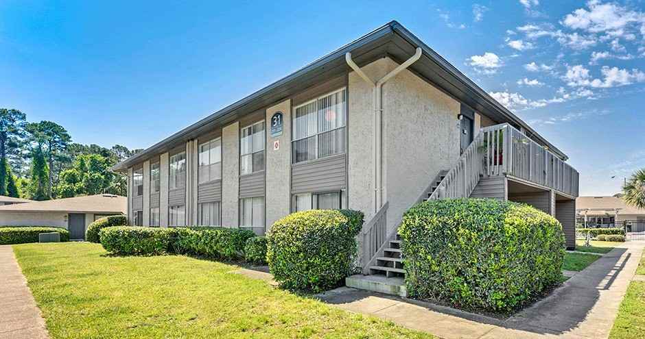 St. Johns Pointe Apartments 141 Old Orange Park Rd, Orange Park, FL