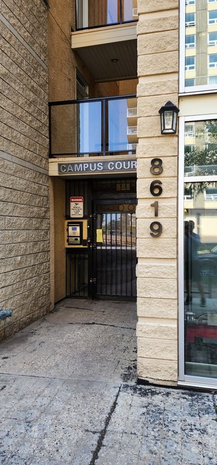 Bright 1 bed 1 bath condo*Great for U of A Students!*Insuite Laundry