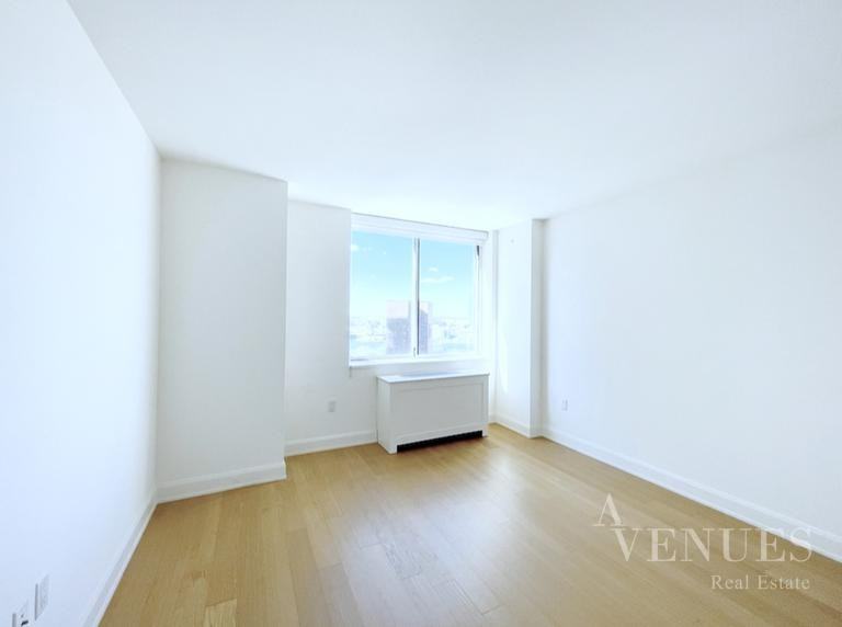 E 54th St 3001BB, New York, NY 10022 2 Bedroom Apartment for 8,168