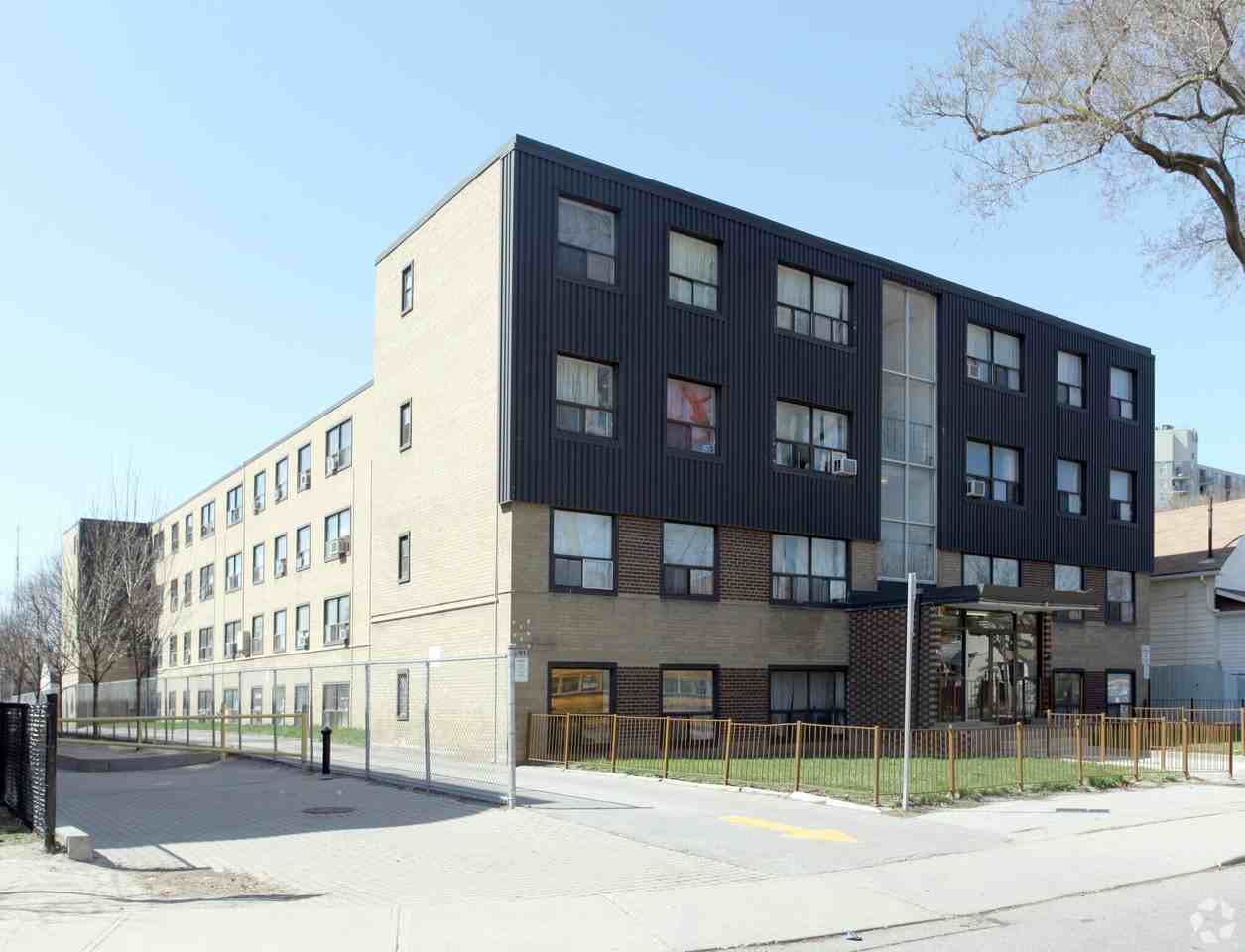 GuestVille Apartments 80 Guestville Ave, Toronto, ON M6N 4N3 Zumper