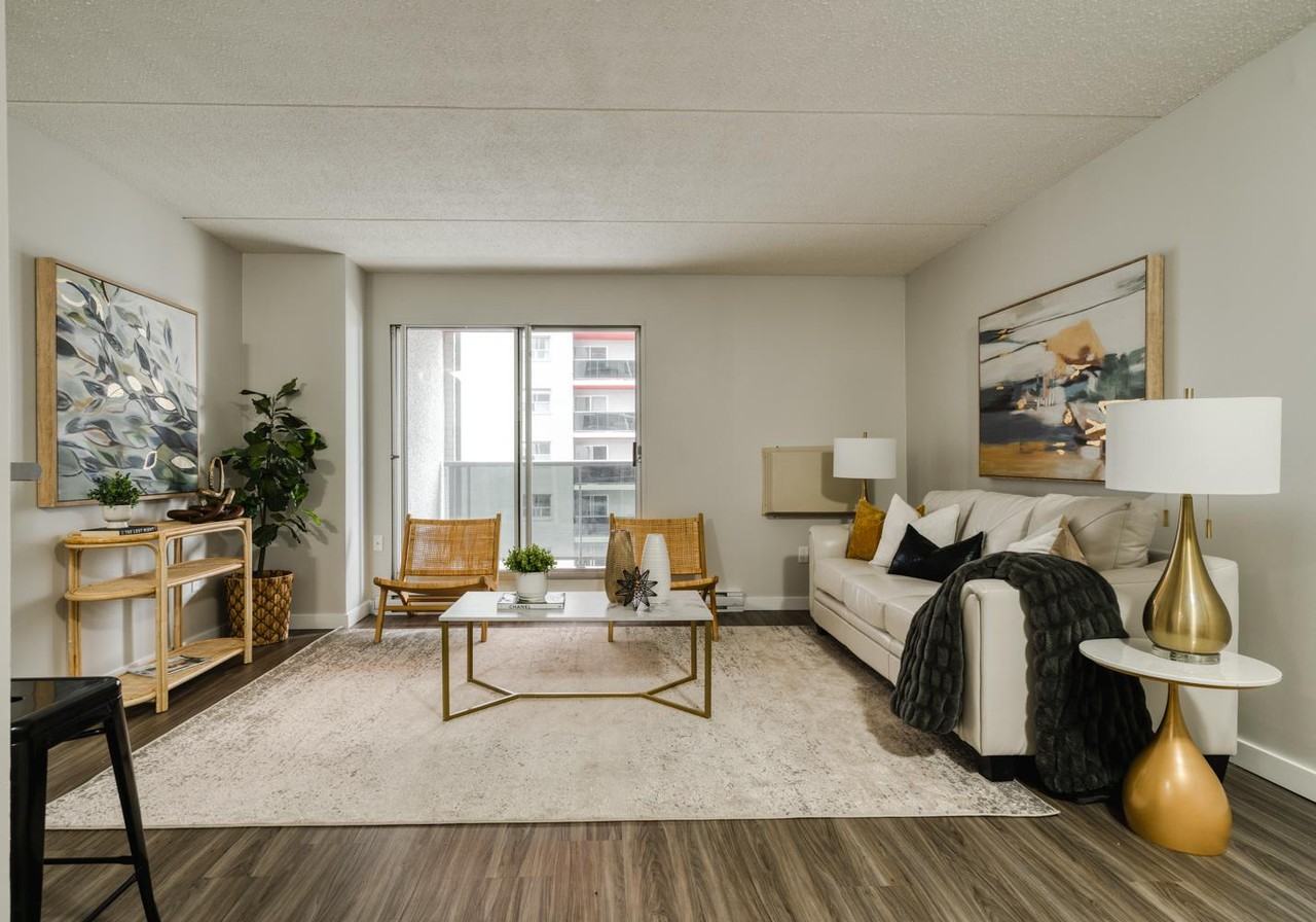 Colony Square Apartments 525 St Mary Ave, Winnipeg, MB R3C 3X3 Zumper