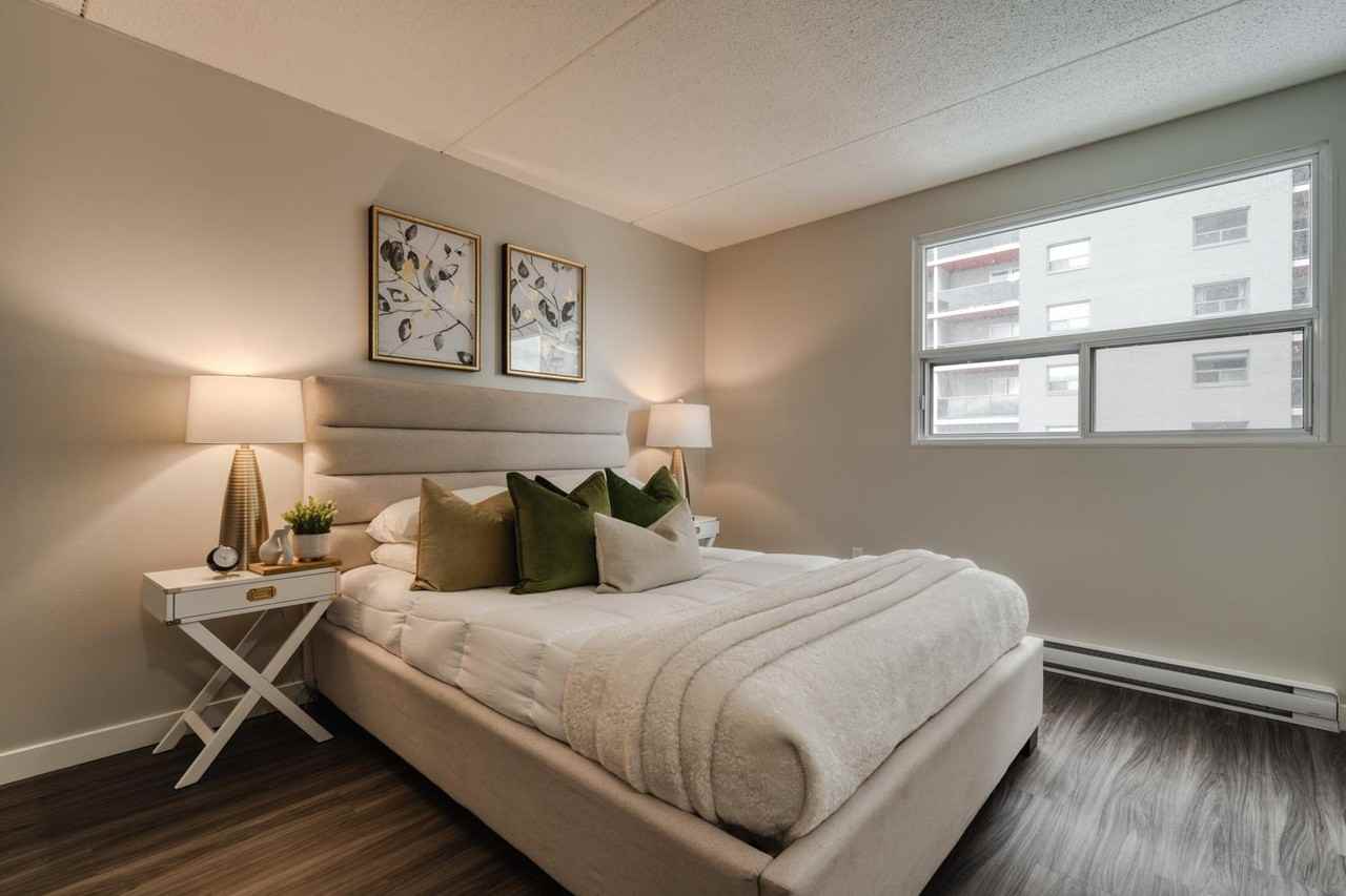 Colony Square Apartments 525 St Mary Ave, Winnipeg, MB R3C 3X3 Zumper