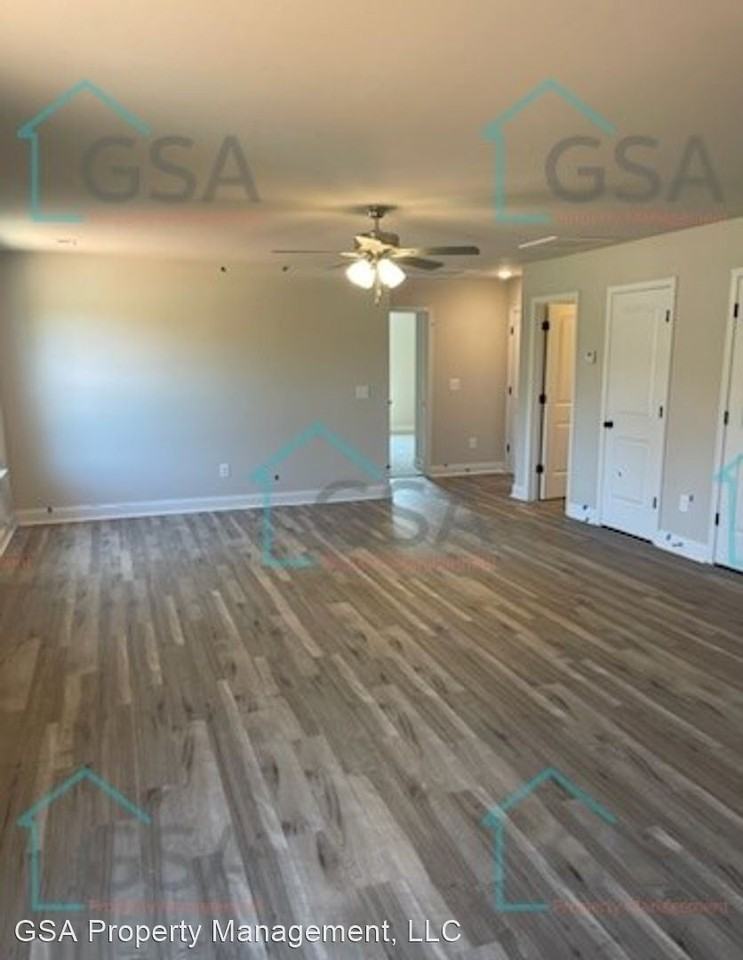 12 Woodlawn Avenue Apartments 12 Woodlawn Ave, Greenville, SC 29611