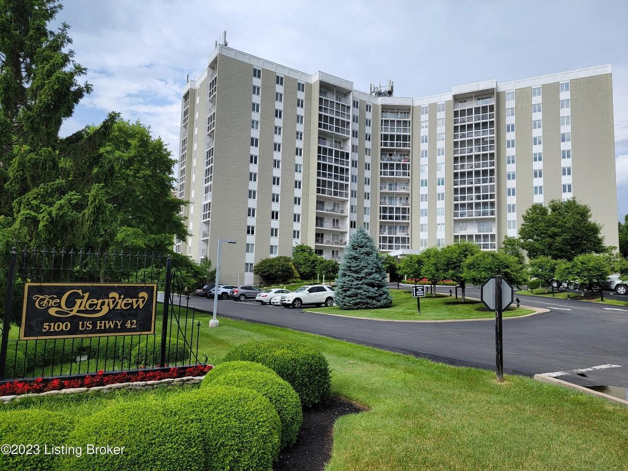 5100 Us Highway 42 911, Louisville, KY 40241 2 Bedroom Condo for