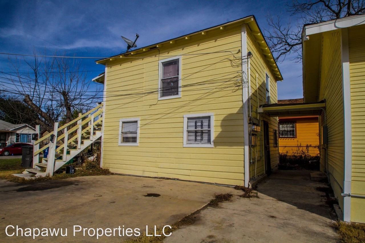 924 Saint James Apartments in Dignowity Hill, San Antonio, TX 78202