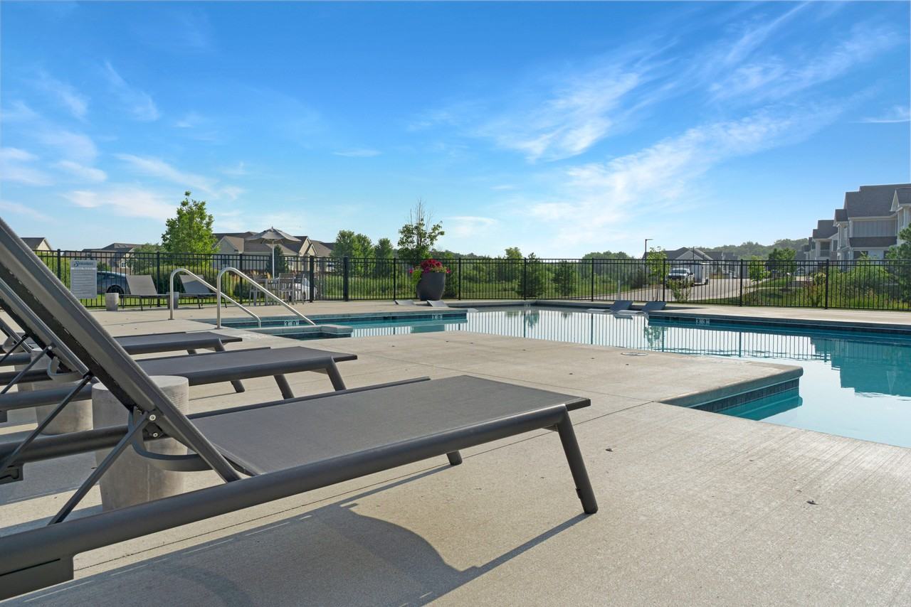 Seasons at Orchard Hills Apartments 2697 W Orchard Hills Dr, Oak Creek, WI 53154 Zumper
