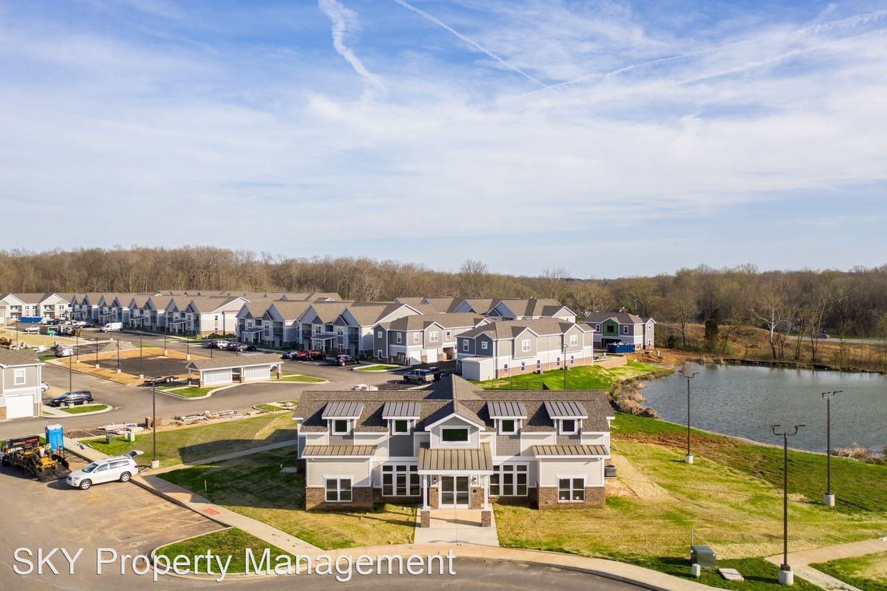 Twin Springs Apartments 2940 2940 Highway 31W M101 H208, White House