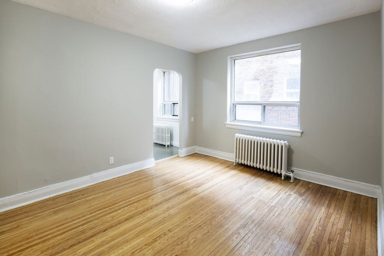 115 Eglinton Avenue West Apartments 115 Eglinton Ave W, Toronto, ON