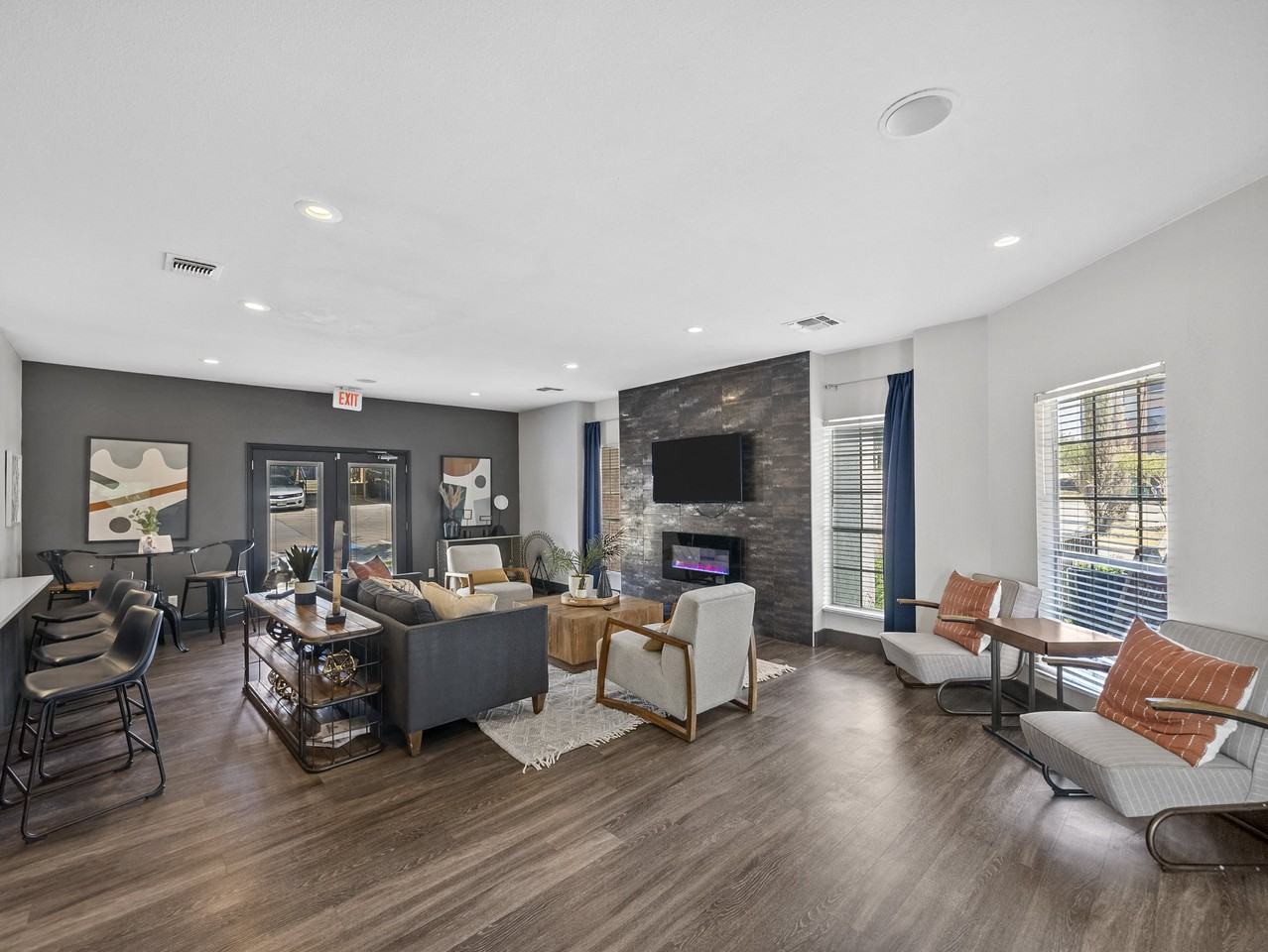 Trinity Apartments 1147 Esters Rd, Irving, TX 75061 Zumper