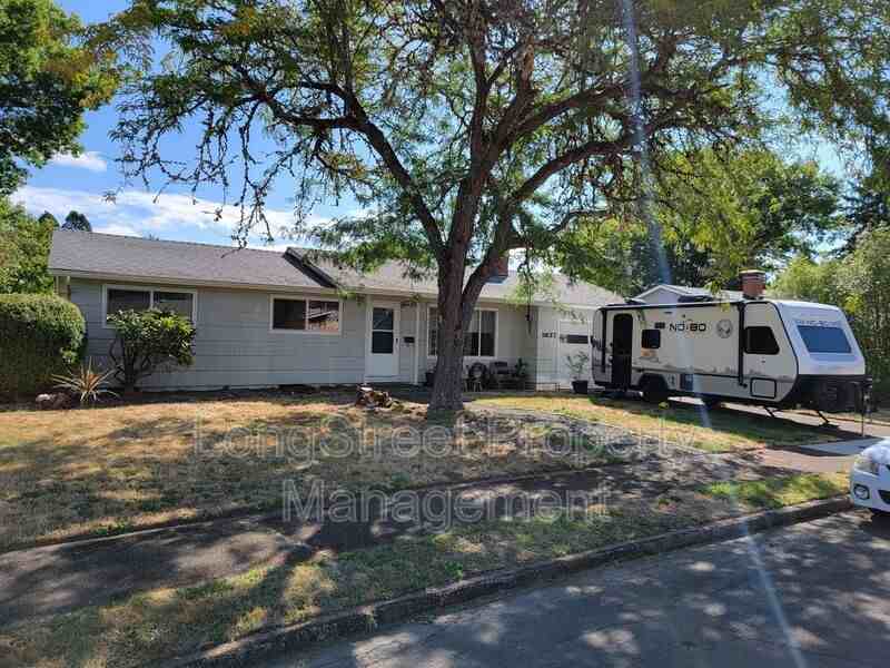 1827 Nw Menlo Dr, Corvallis, OR 97330 4 Bedroom House for 2,595/month