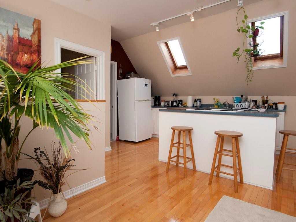 106 Cartier Street Unit 3 Apartments 106 106 Cartier Street