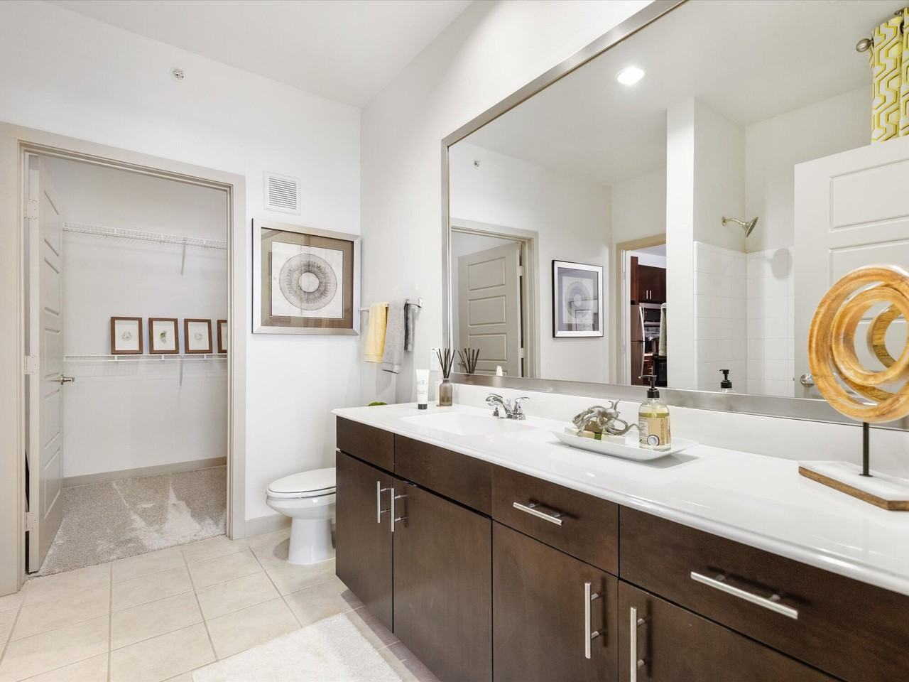 The Avery on Southwestern Apartments 8910 Southwestern Blvd, Dallas