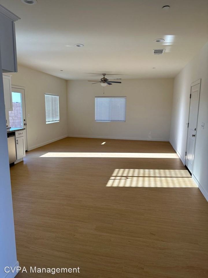 6301 Wildflower St Apartments in Morning Star, Bakersfield, CA 93306