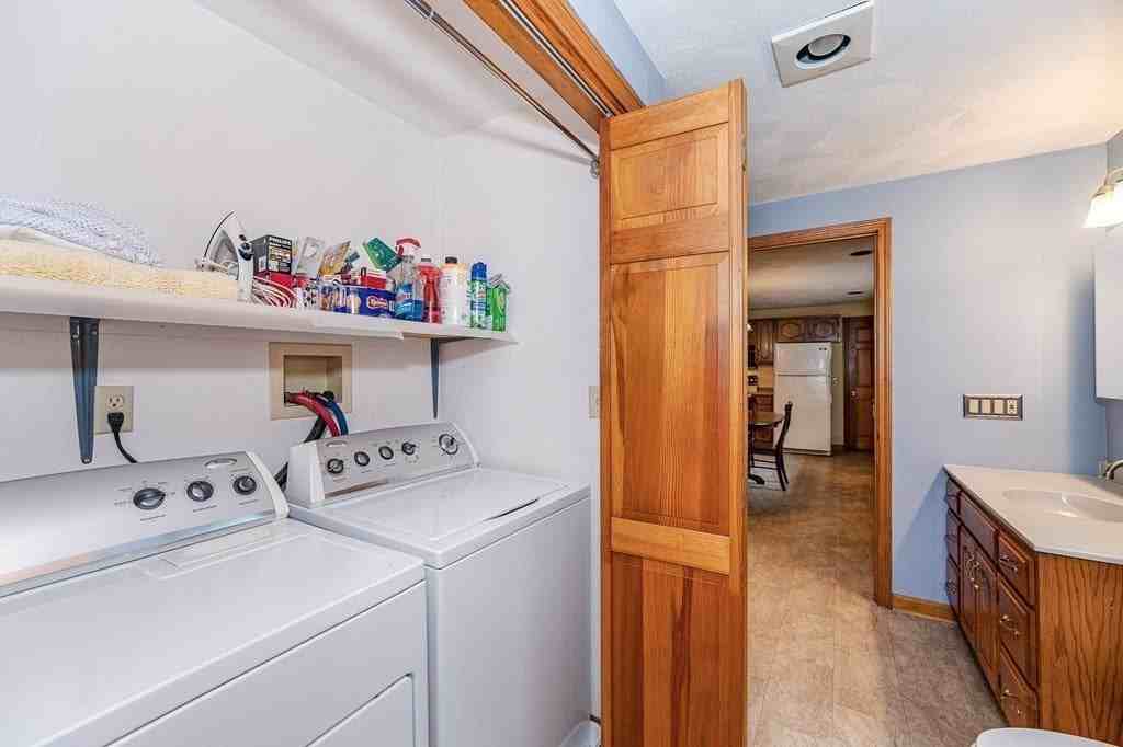 54 Endicott St, Lowell, MA 01854 2 Bedroom Apartment for 3,000/month