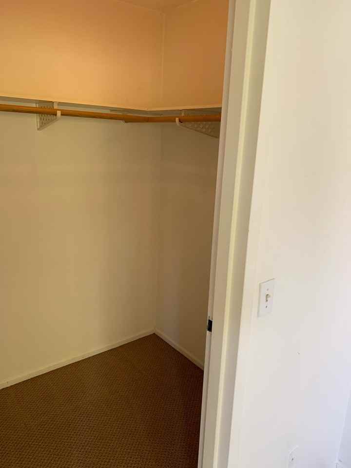 Irene Apartments 33702 Mcdougall Ave, Abbotsford, BC V2S 1W4 Zumper