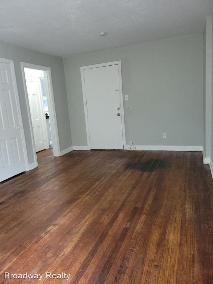 4237 Rocky River Dr Apartments in Kamm's Corners, Cleveland, OH 44135