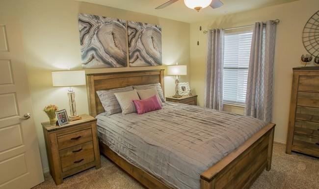 3000 Throckmorton St, Dallas, TX 75219 1 Bedroom Apartment for 980