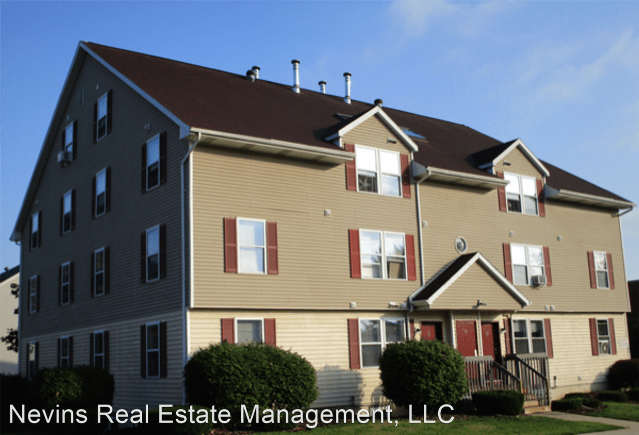 Cedar Lofts East Apartments 711 711 E. Beaver Ave & 127 Keller St