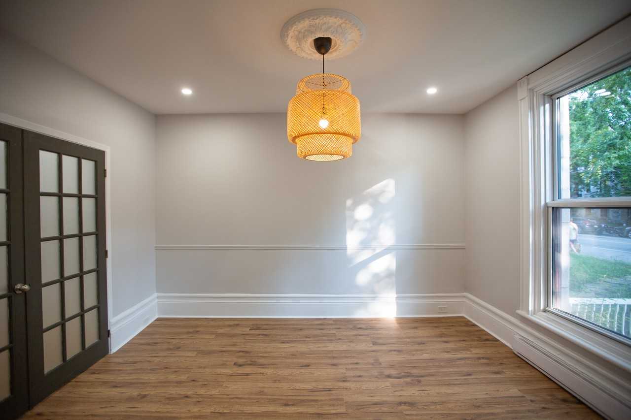 4455 Avenue De Lorimier, Montréal, QC H2H 2B3 4 Bedroom Apartment for