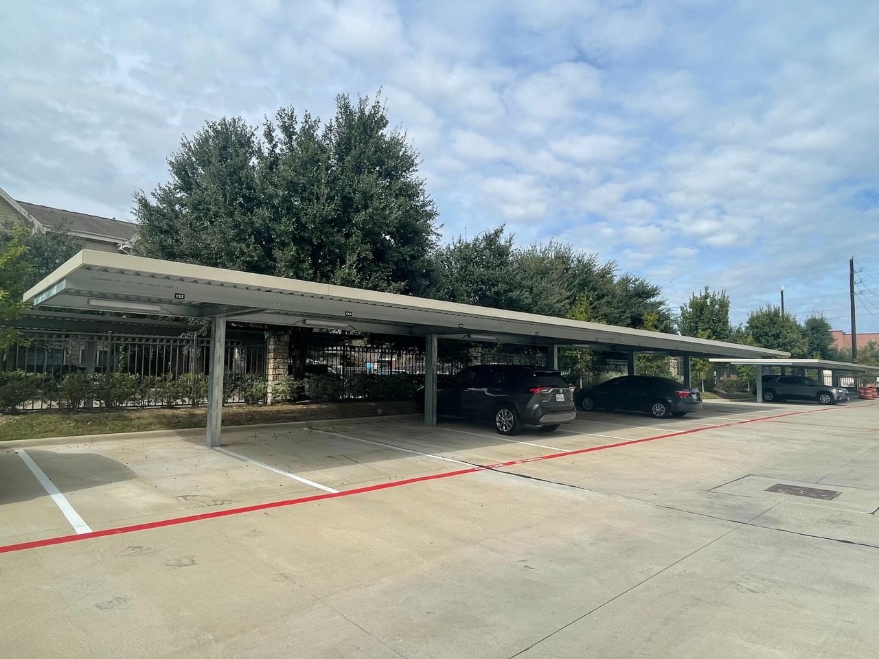 Icon at Yorktown Apartments 15831 Yorktown Crossing Pkwy, Houston, TX