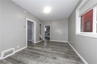 423 Maryland St Apartments in Saint Matthews, Winnipeg, MB R3G 1M1 Zumper