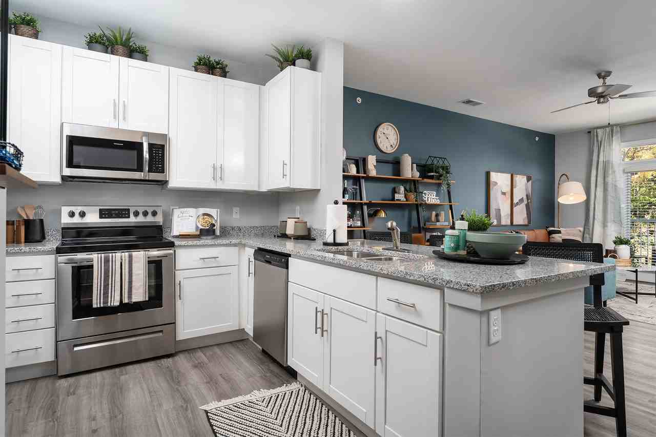 Shoreline Flats West Apartments 316 W Masthead Dr, Holland, MI 49423