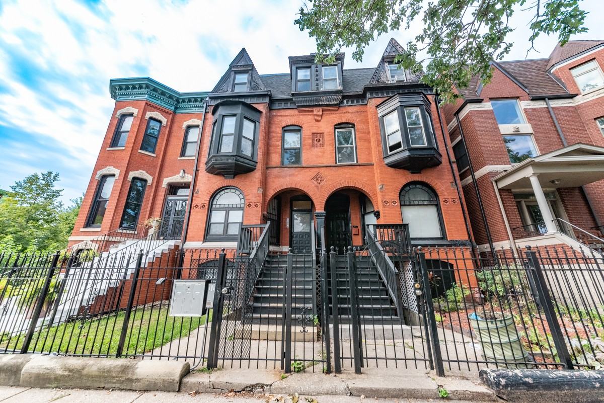 Apartments for Rent In Douglas, Chicago, IL Find 172 Condos & Other Available Rentals