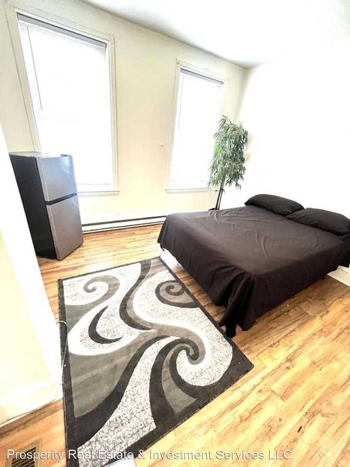 1926 W St Apartments in Logan Ogontz Fern Rock