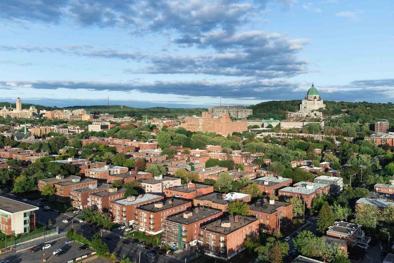 Le Côte SainteCatherine Apartments 4080, 4100, 4120, 4140 Chemin de