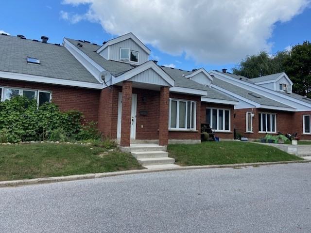 359 Blake Street Apartments in North Shore, OroMedonte, ON L4M 1L1 Zumper