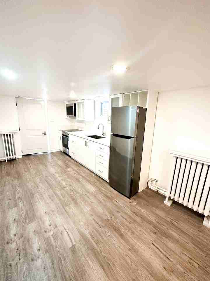 54 Norseman Street 2 2, Toronto, ON M8Z 2P6 1 Bedroom Apartment for