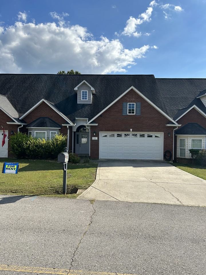 135 Maxwell St, Cookeville, TN 38506 2 bedroom House Rental Zumper