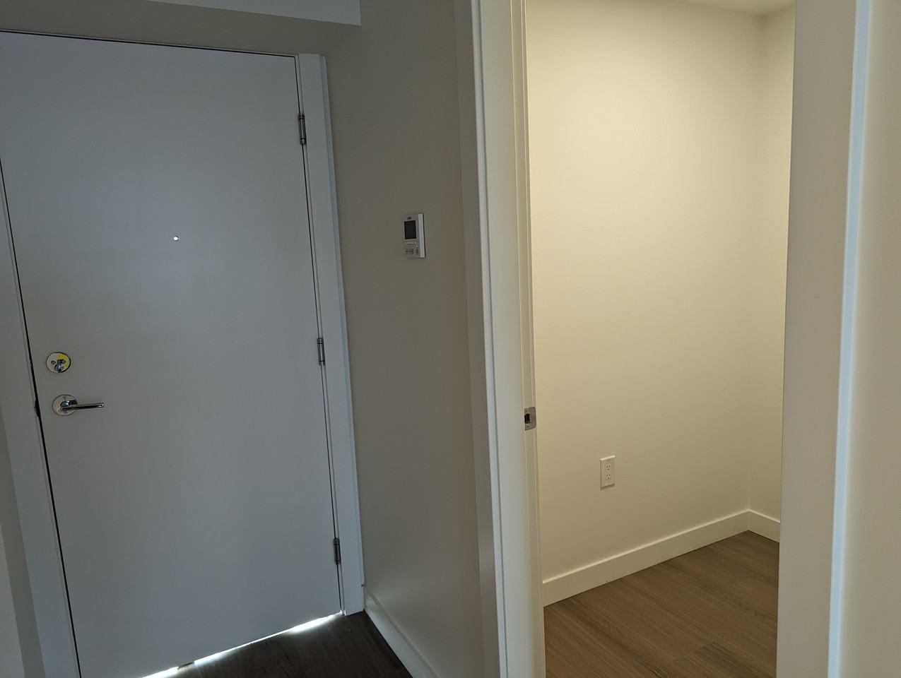 618 Carnarvon Street, New Westminster, BC V3M 1E9, CAN 2 unit Rentals