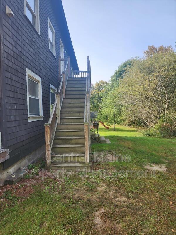436 Pleasant St, Mechanic Falls, ME 04256 3 Bedroom Condo for 1,600