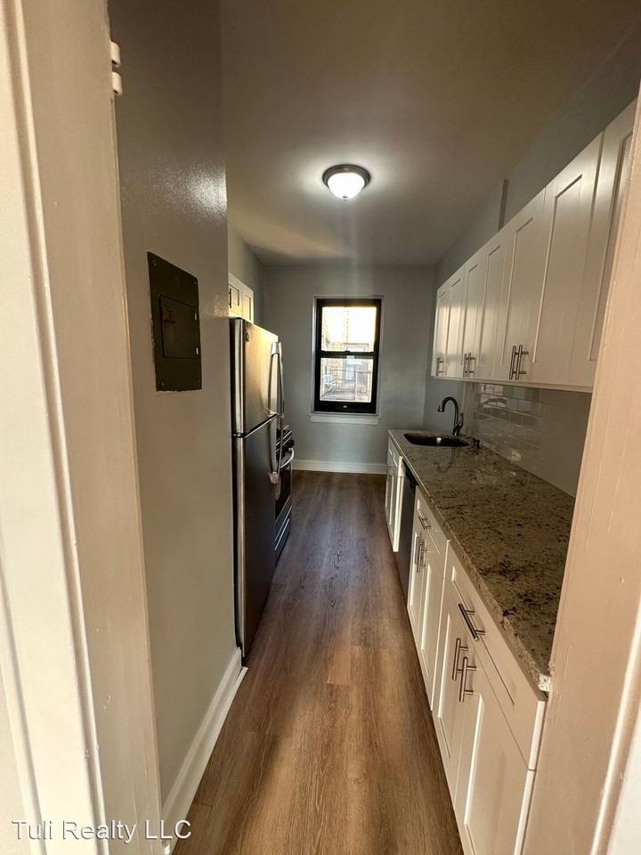 Palisades Towers 1 W. Palisades Blvd. Apartments in Palisades Park, NJ