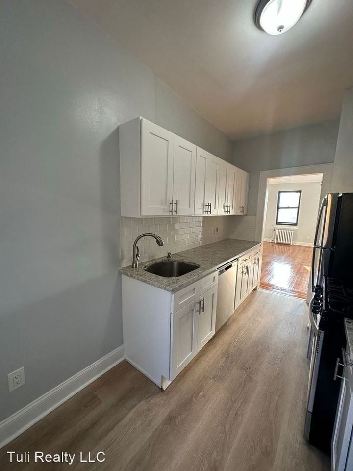 Palisades Towers 1 W. Palisades Blvd. Apartments in Palisades Park, NJ