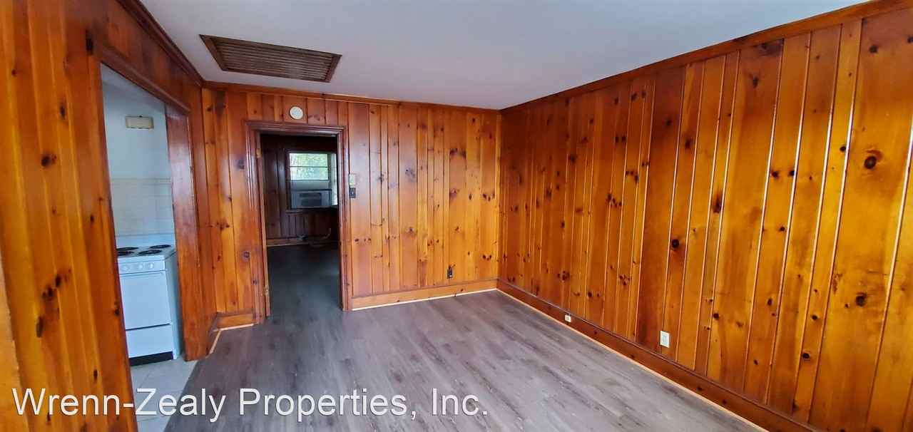 1315 North Elm Street Apartments 1315 N Elm St, Greensboro, NC 27401