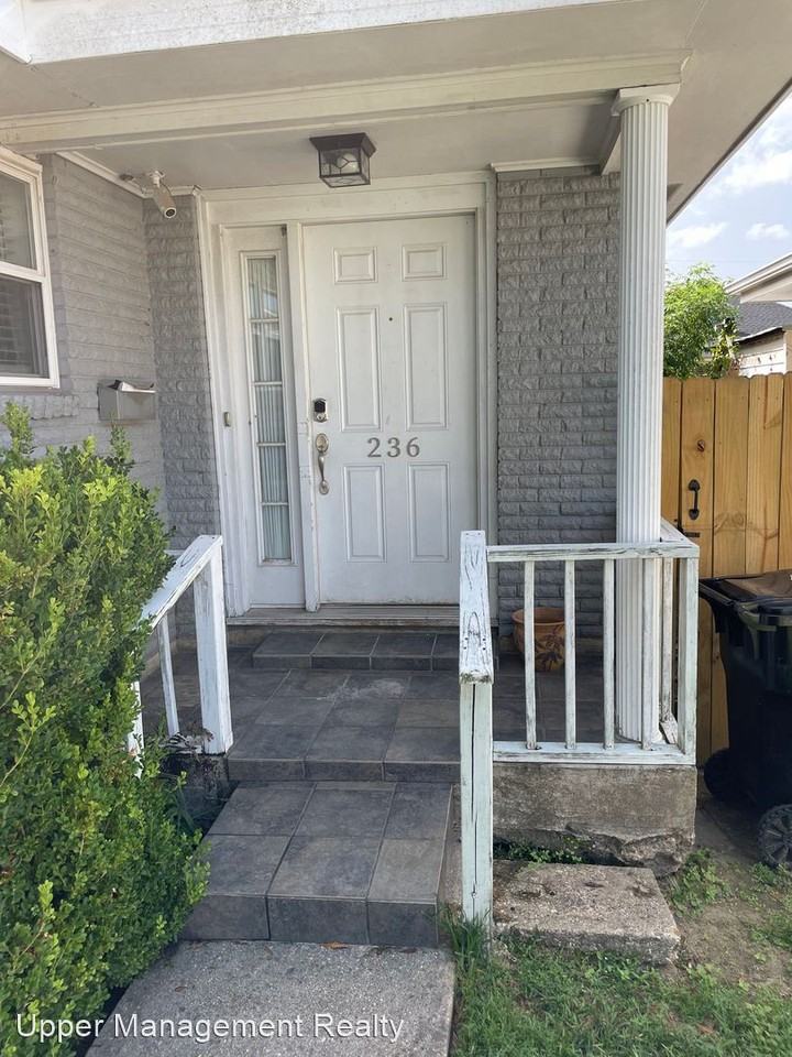234 236 20th Street Apartments in Lakeview, New Orleans, LA 70124