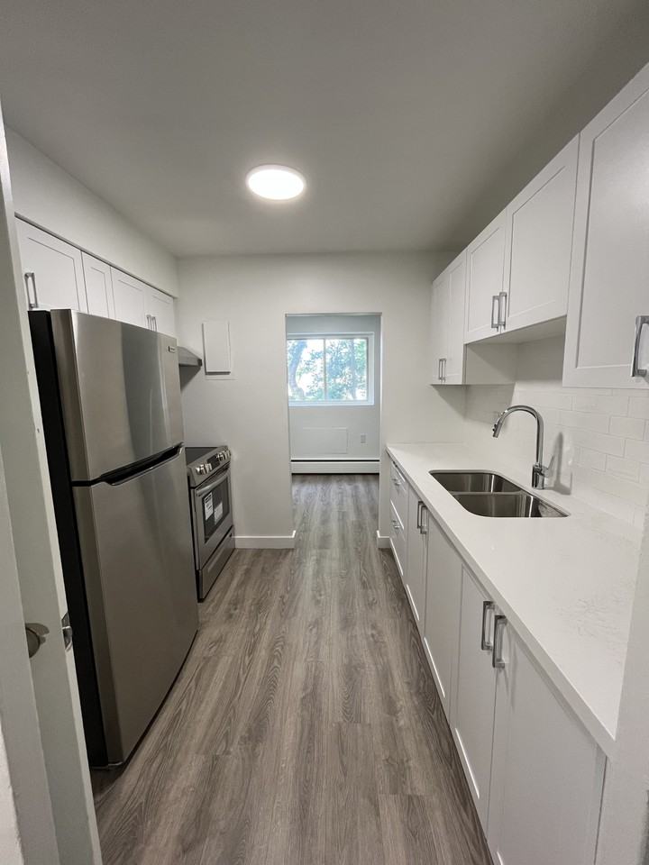 227 Cathcart Street Apartments 227 Cathcart St, London, ON N6C 3M8